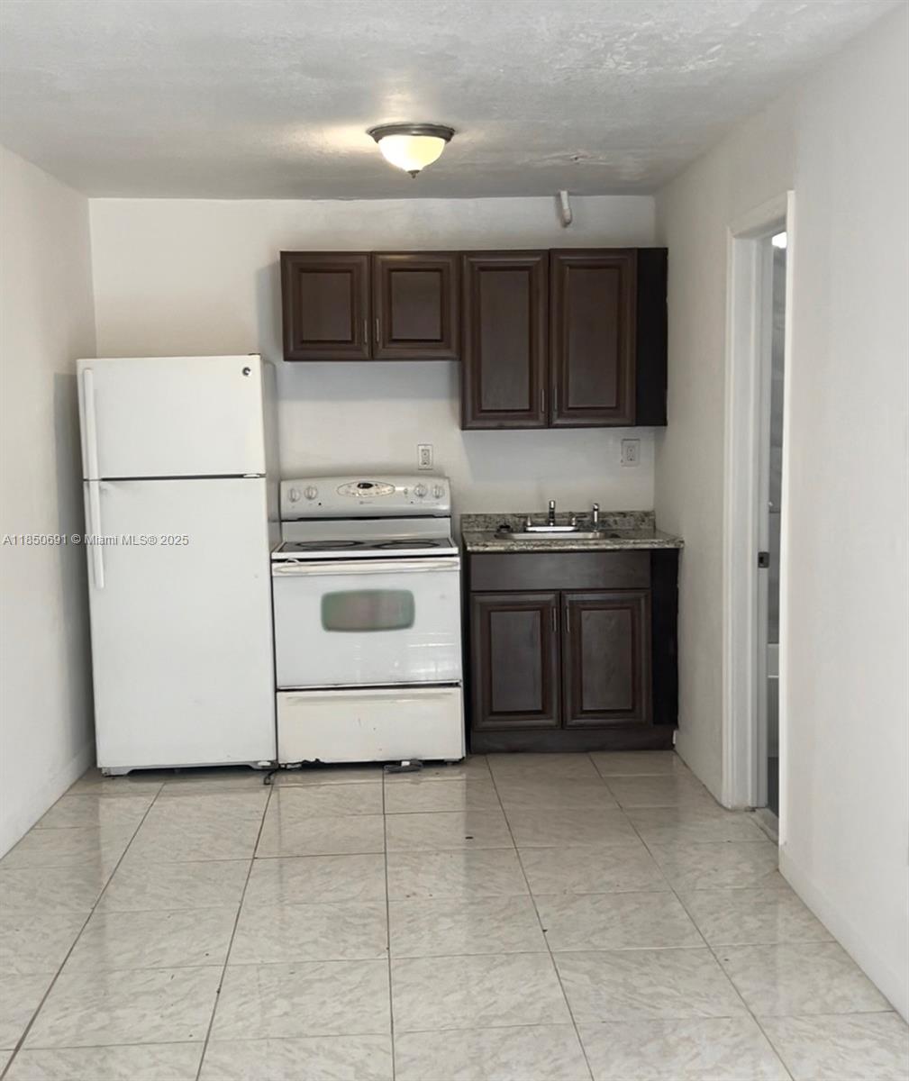 CORAL BAY MANOR - Land