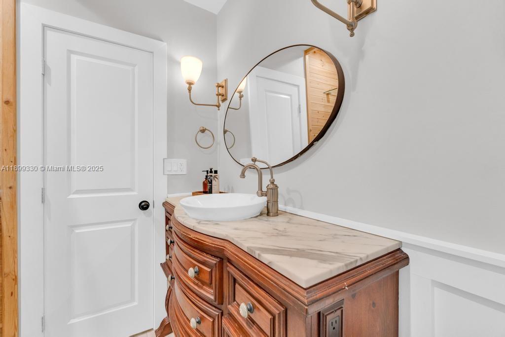 COUNTRY CLUB ESTATES SEC - Residential Lease