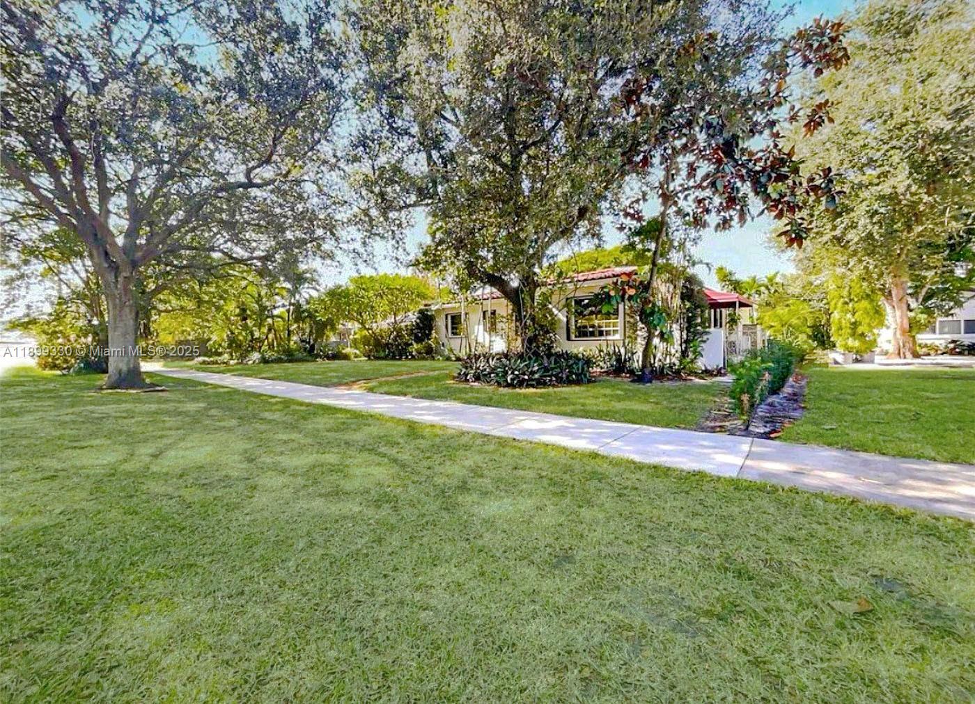 COUNTRY CLUB ESTATES SEC - Residential Lease