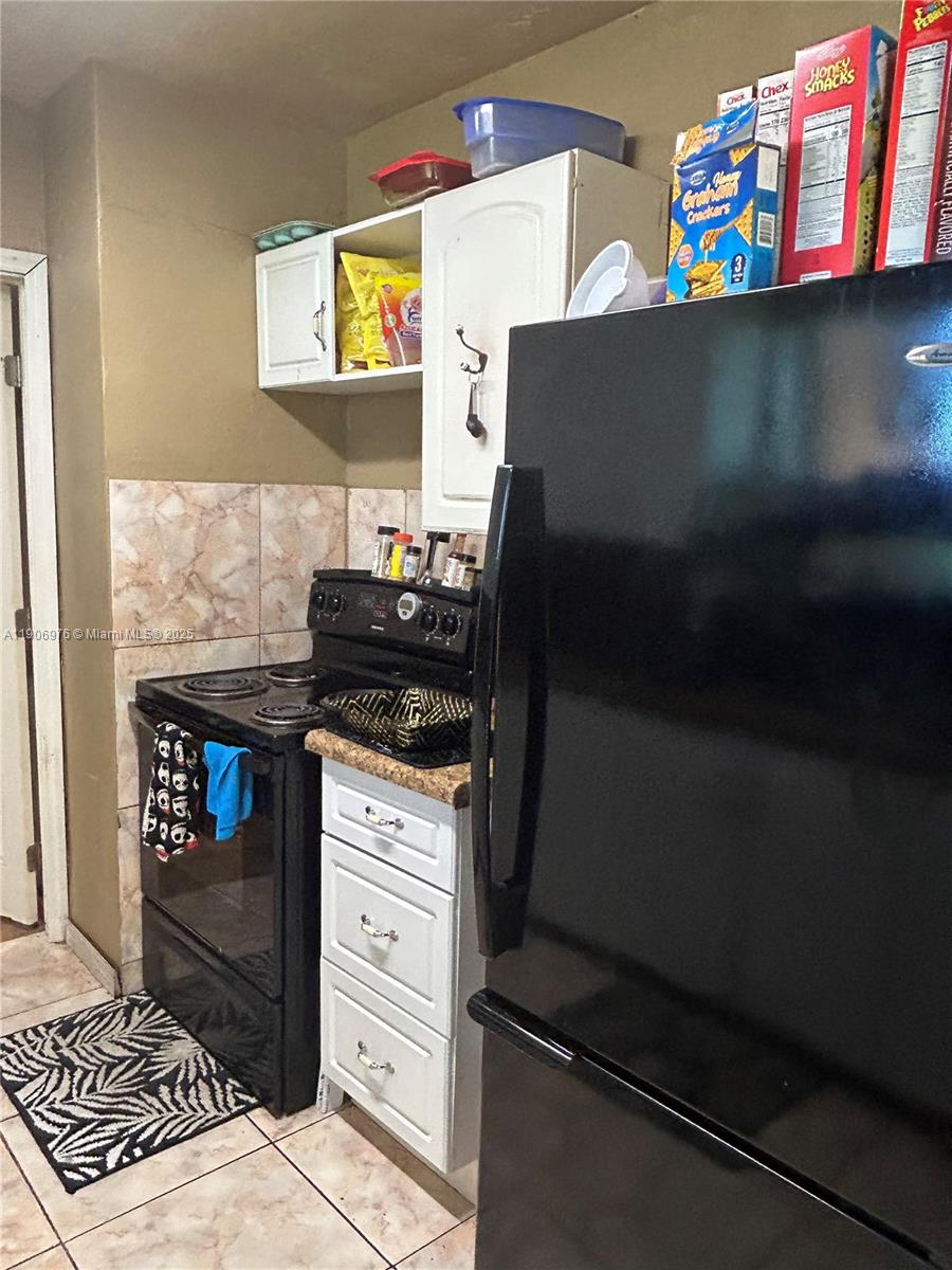 MARK-ALAN MANOR - Residential