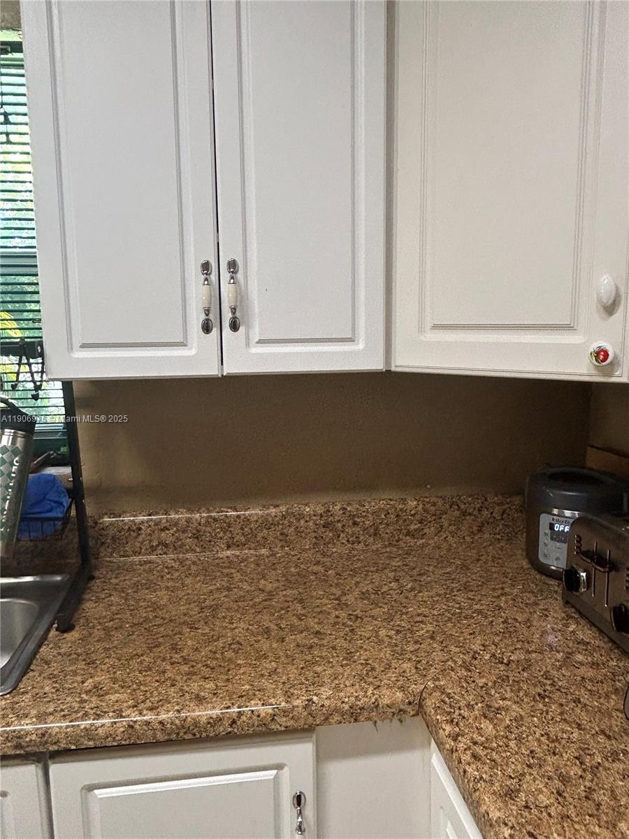 MARK-ALAN MANOR - Residential