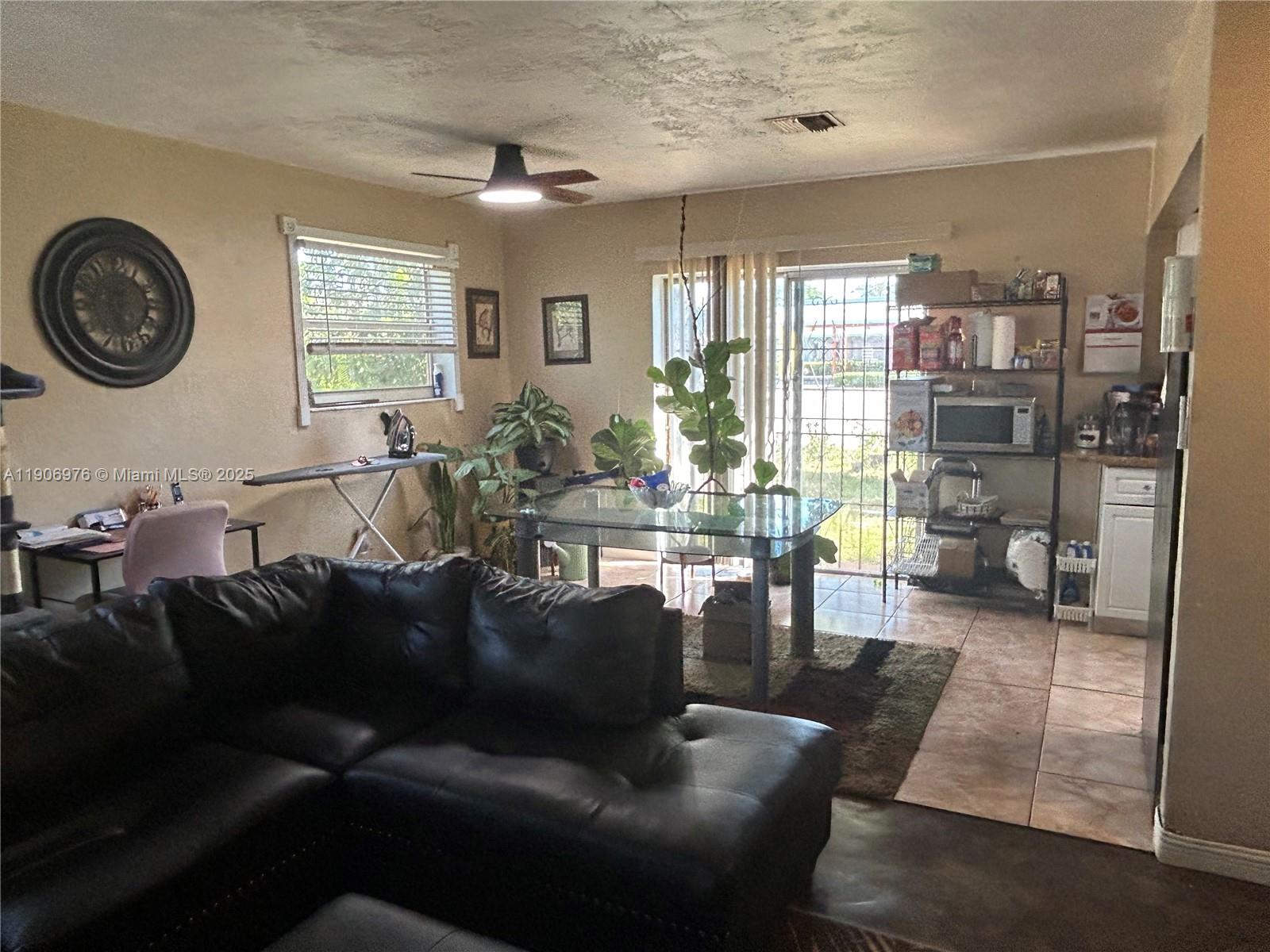 MARK-ALAN MANOR - Residential