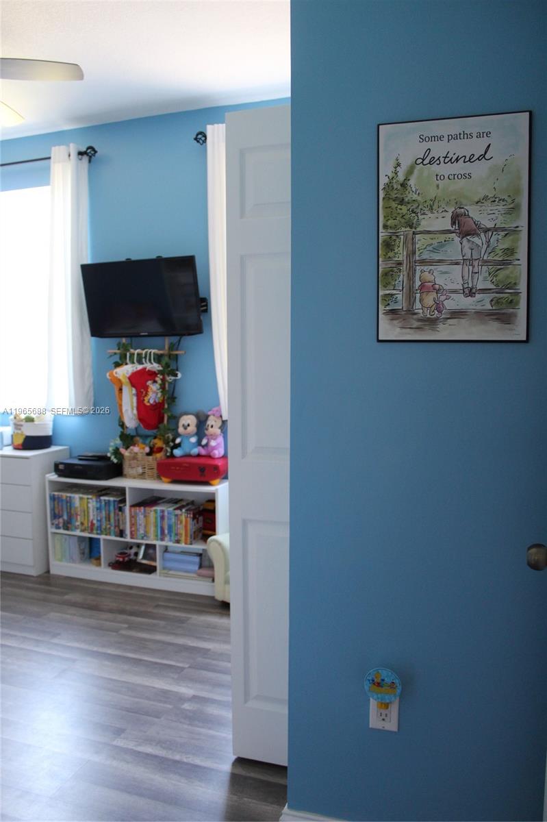 COUNTRYSIDE - Residential