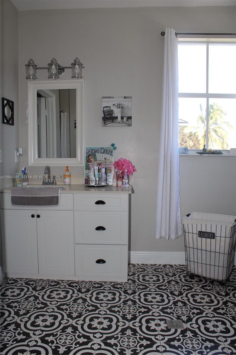 COUNTRYSIDE - Residential