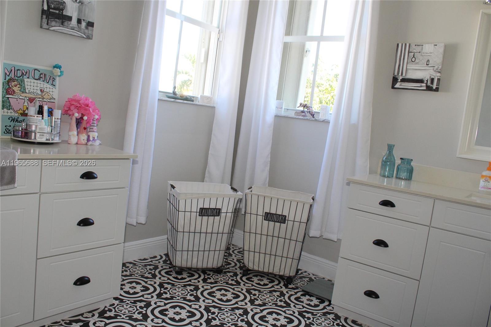 COUNTRYSIDE - Residential