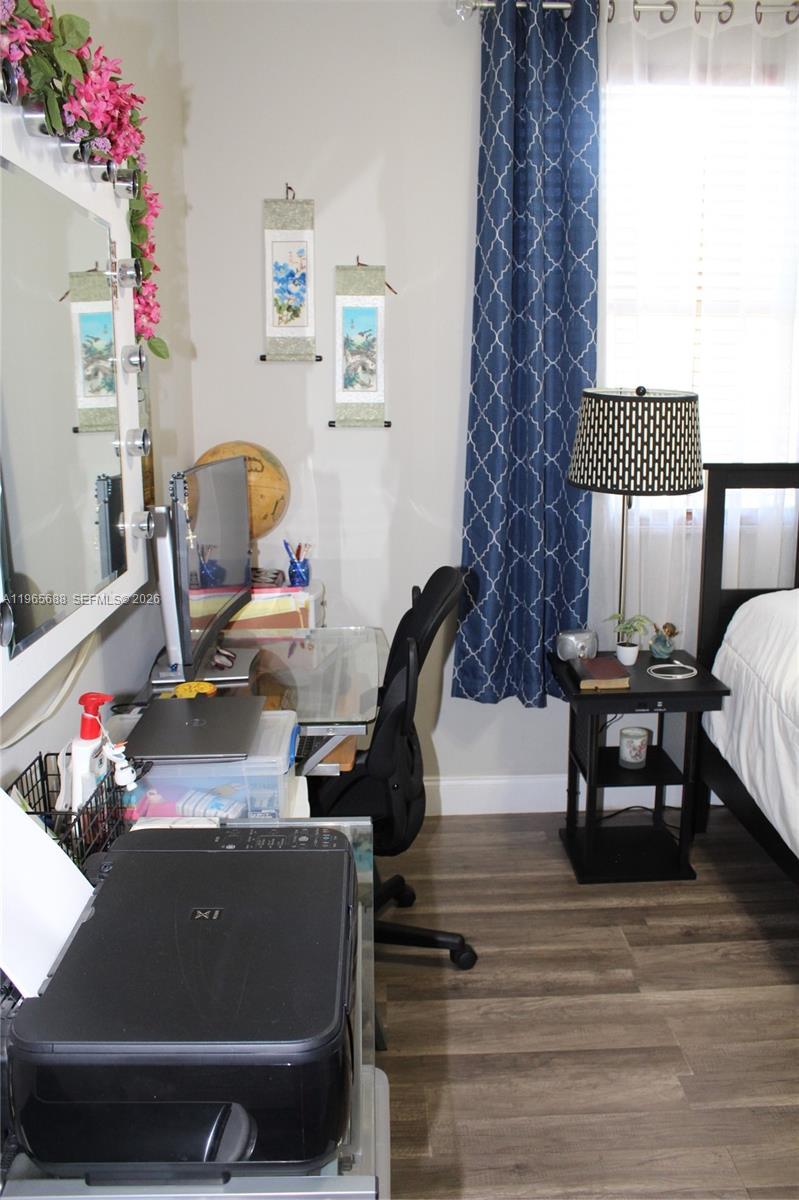 COUNTRYSIDE - Residential