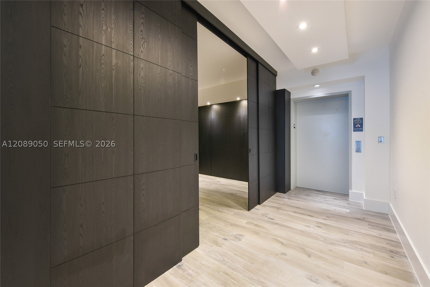 1010 Brickell Ave 3905