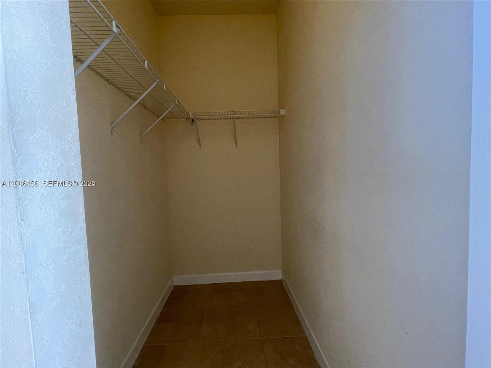KENDALL COMMONS TOWNHOMES - Residential Lease