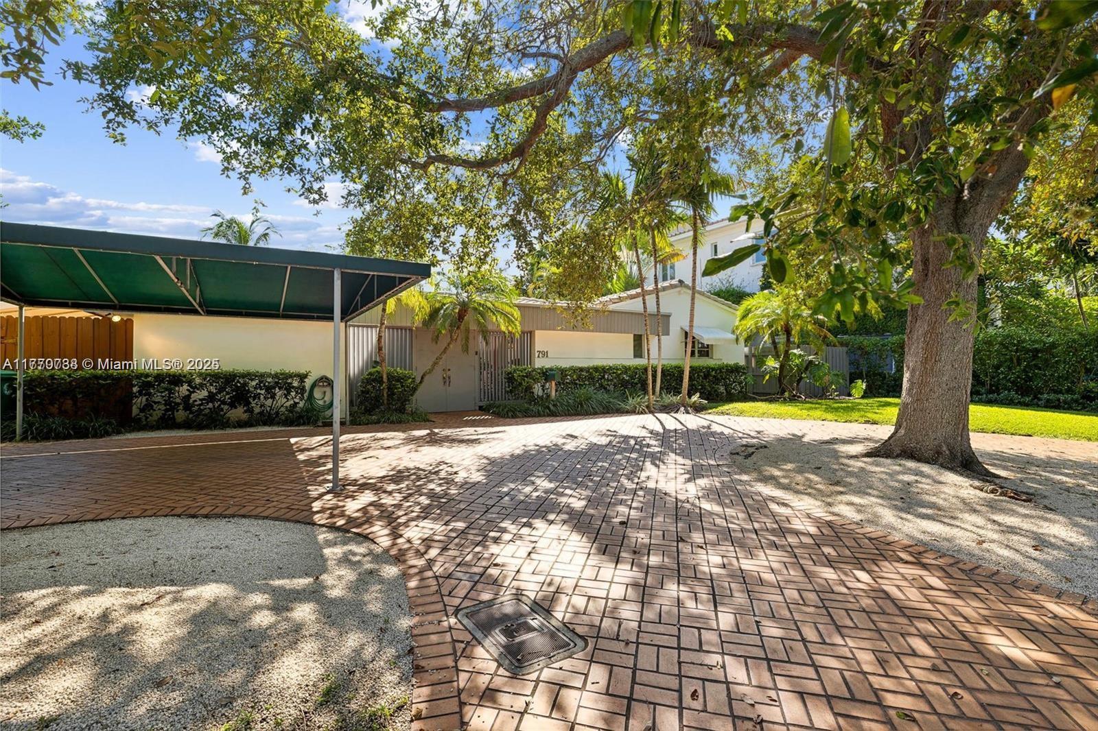 791 Allendale Rd, Key Biscayne, Miami-Dade County, Florida - 4 Bedrooms  
3 Bathrooms - 