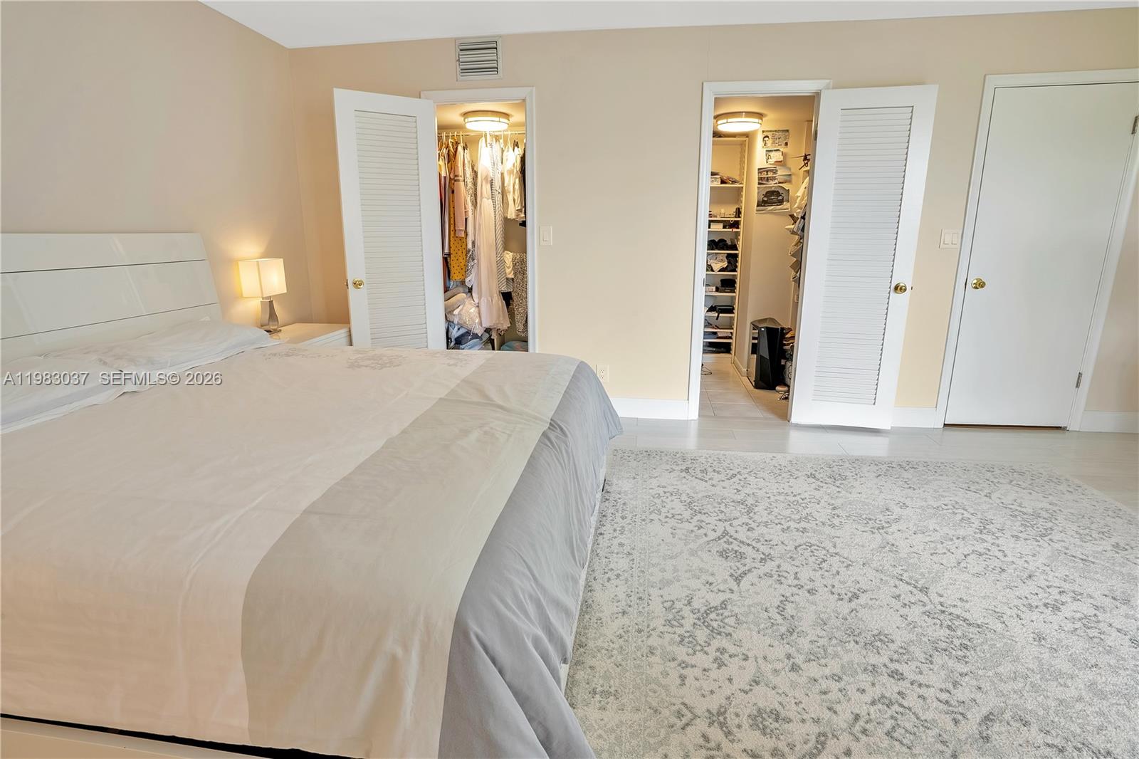 VENETIAN PARK III CONDO - Residential Lease