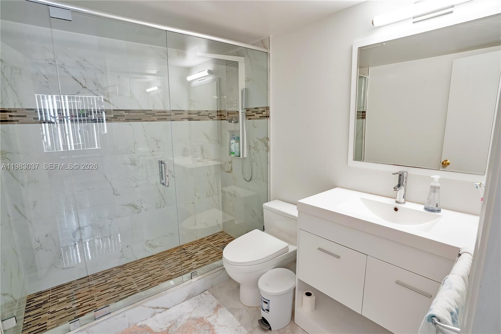 VENETIAN PARK III CONDO - Residential Lease