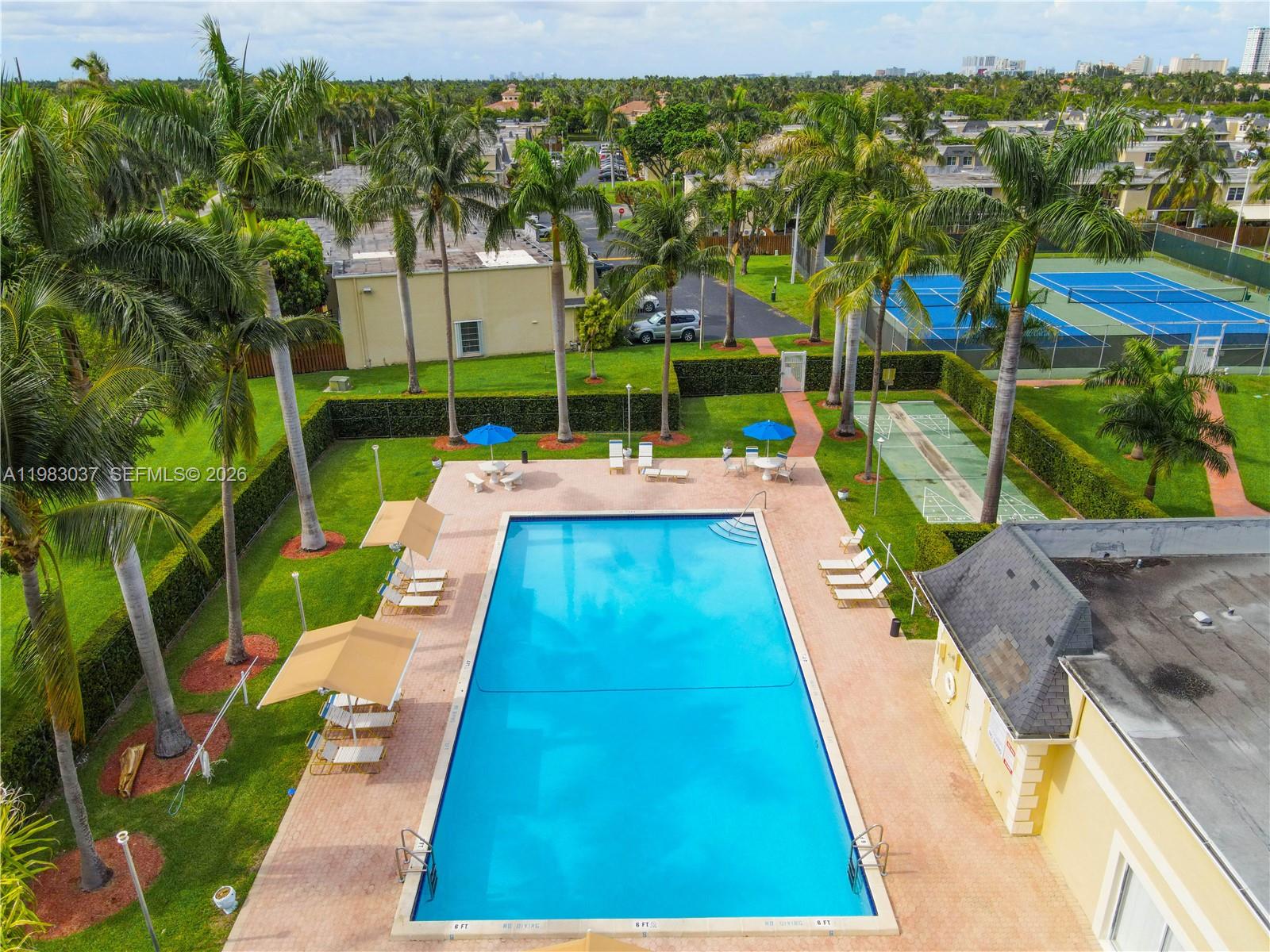 VENETIAN PARK III CONDO - Residential Lease