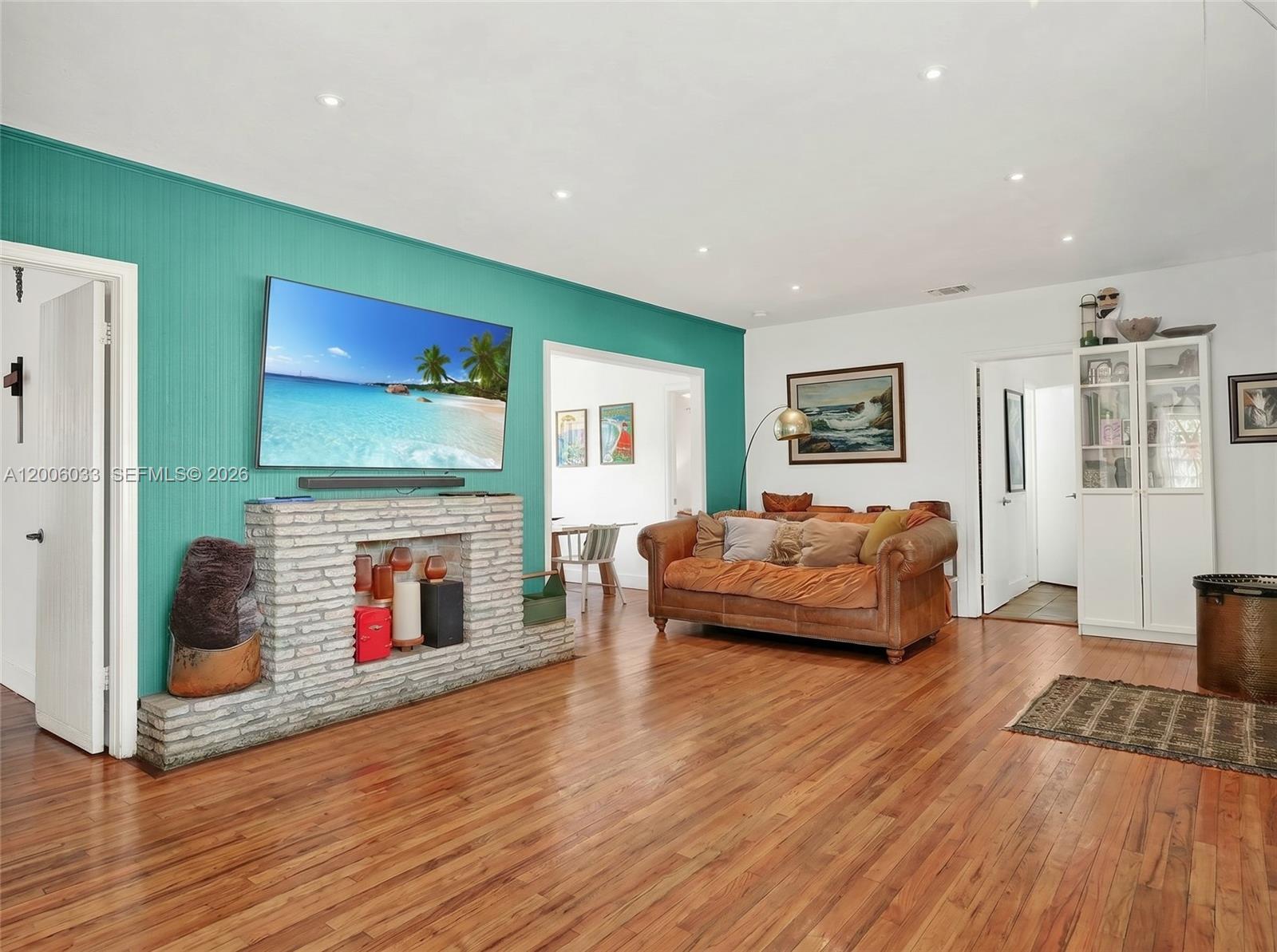 SAN JACINTO - Residential