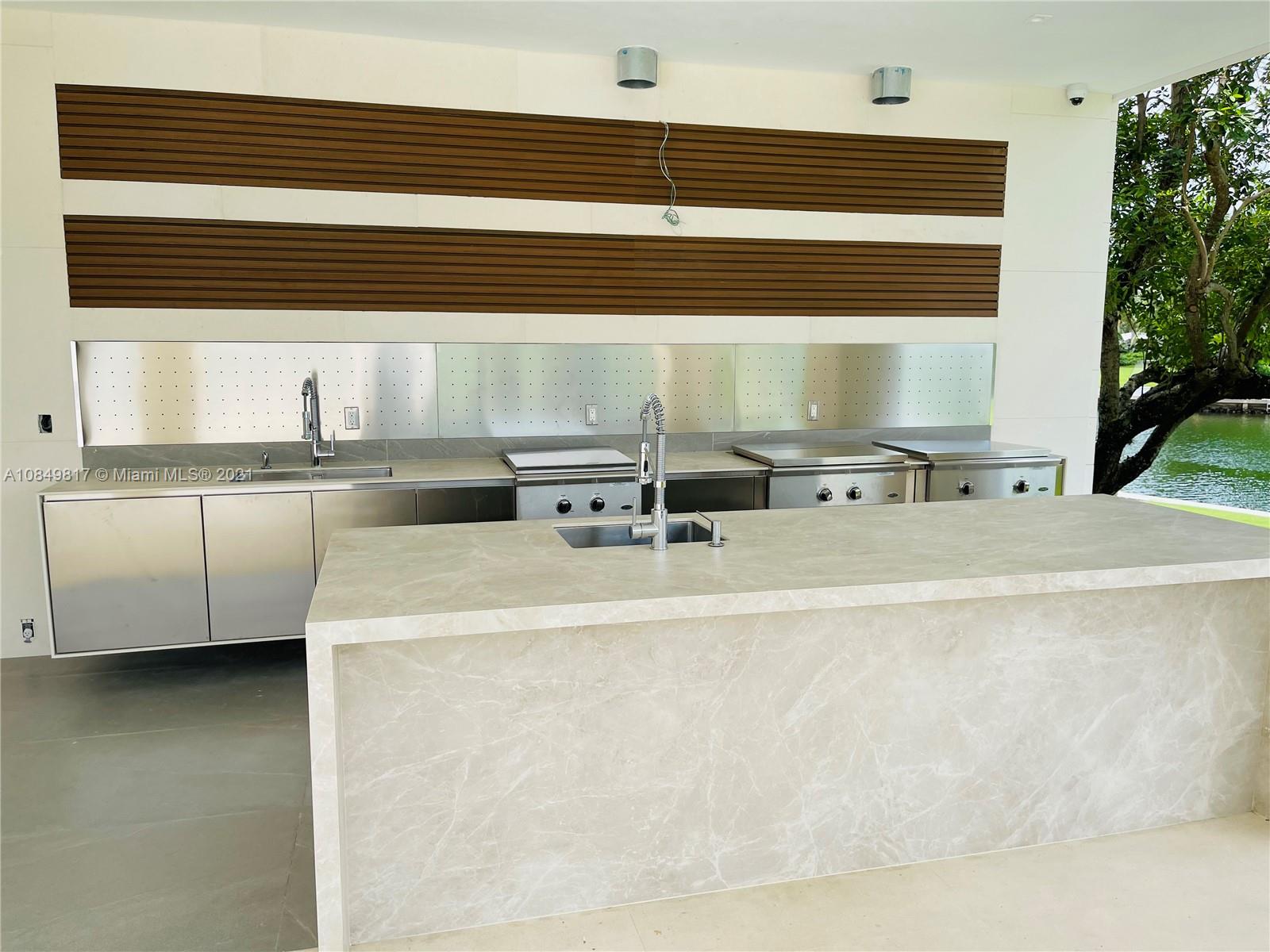 GABLES ESTATES NO 2 - Residential