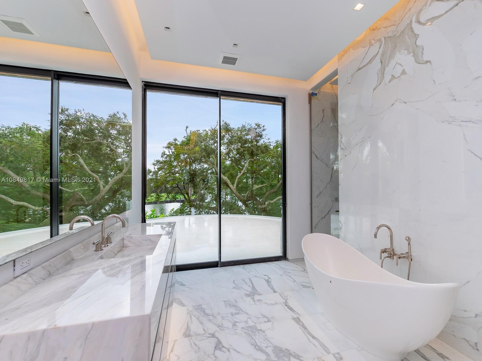 GABLES ESTATES NO 2 - Residential