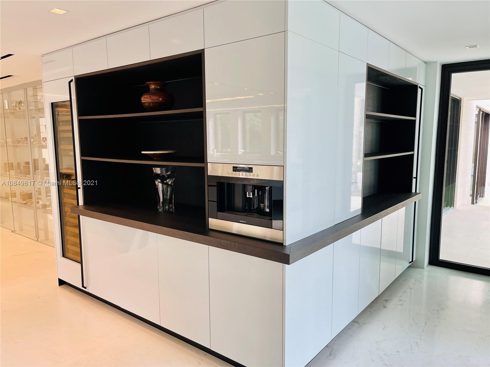 GABLES ESTATES NO 2 - Residential