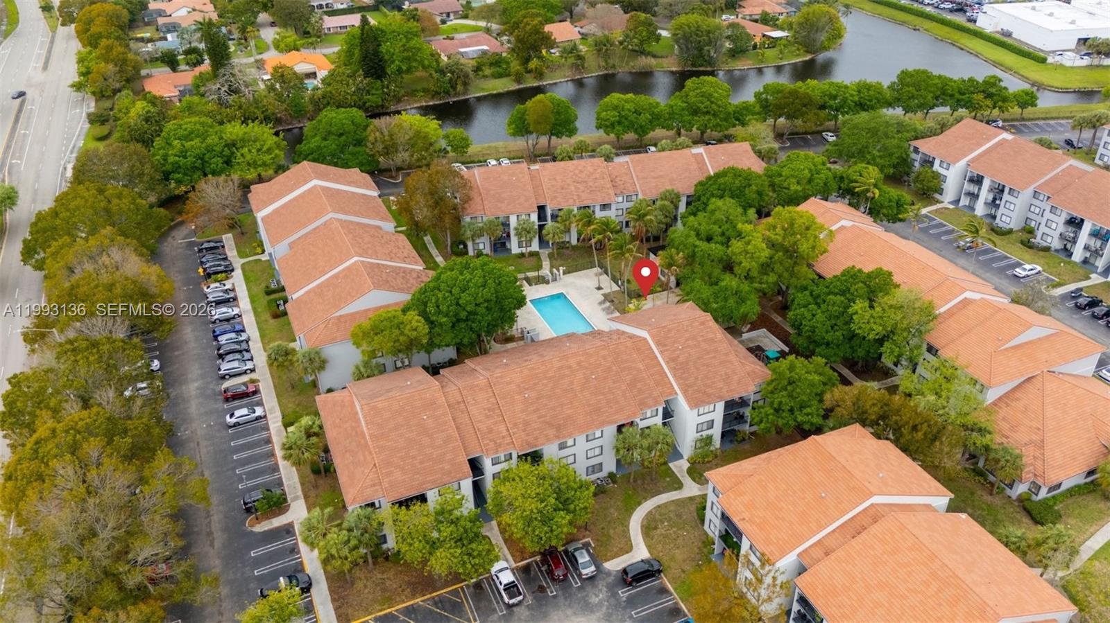 VISCONTI CONDO - Residential