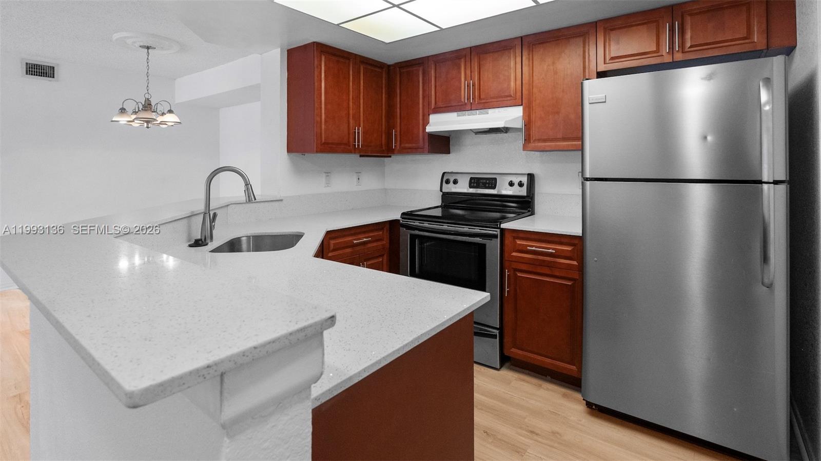 VISCONTI CONDO - Residential