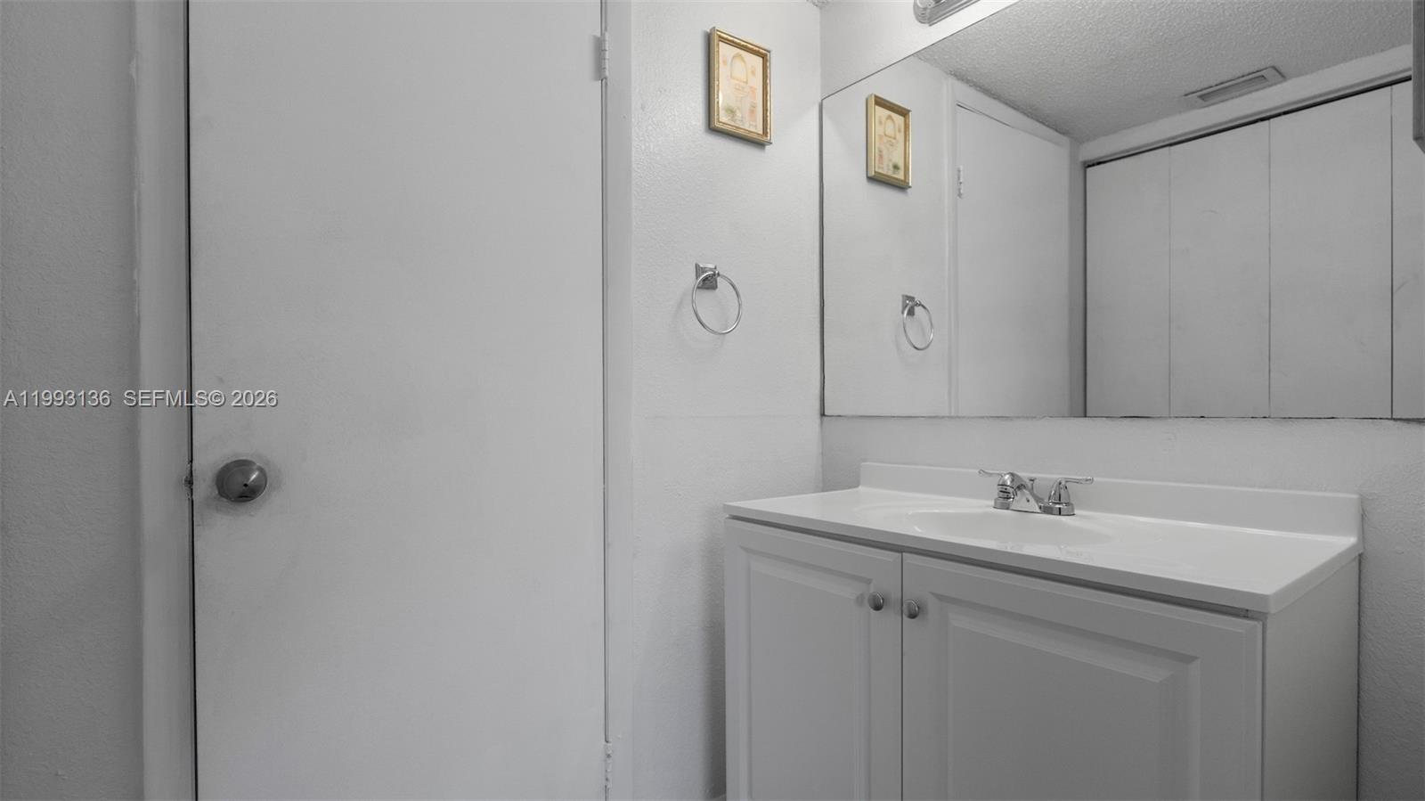 VISCONTI CONDO - Residential