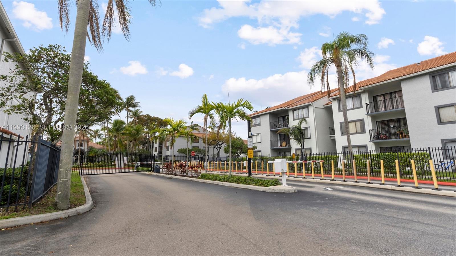 VISCONTI CONDO - Residential