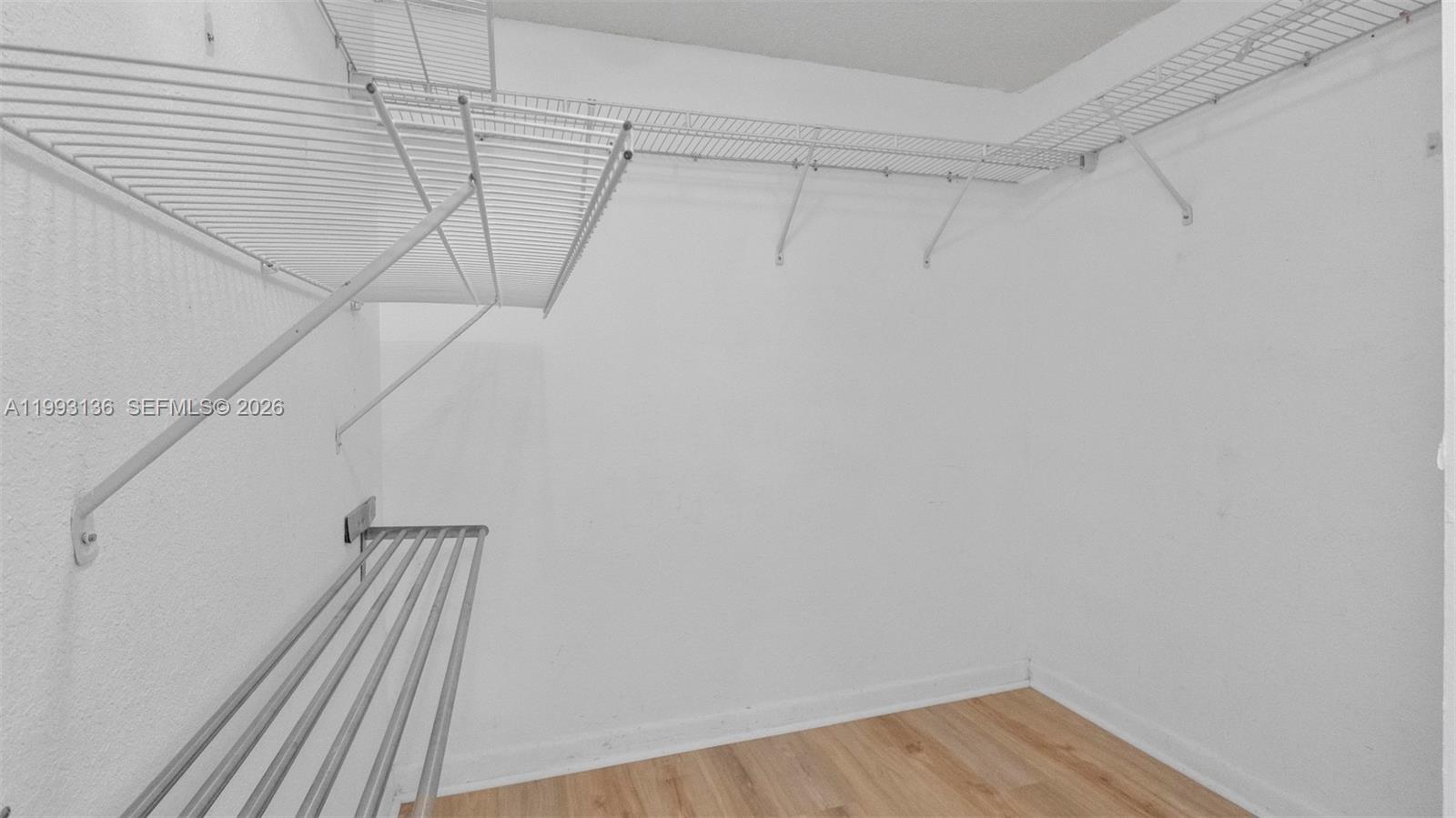 VISCONTI CONDO - Residential