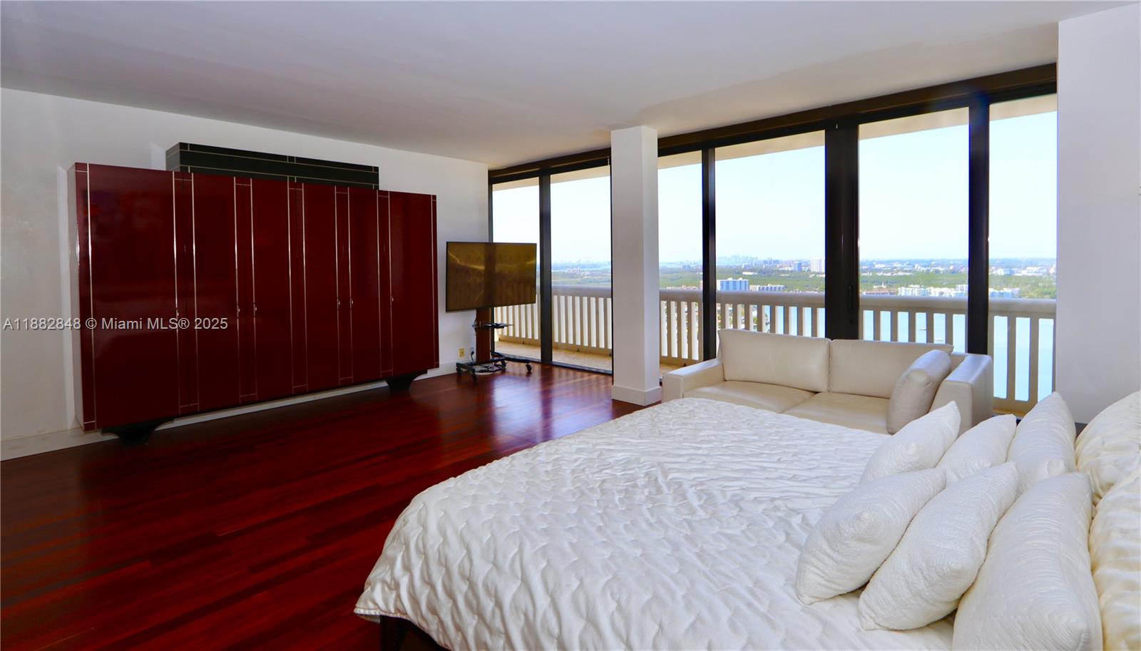 WILLIAMS ISLAND - Residential