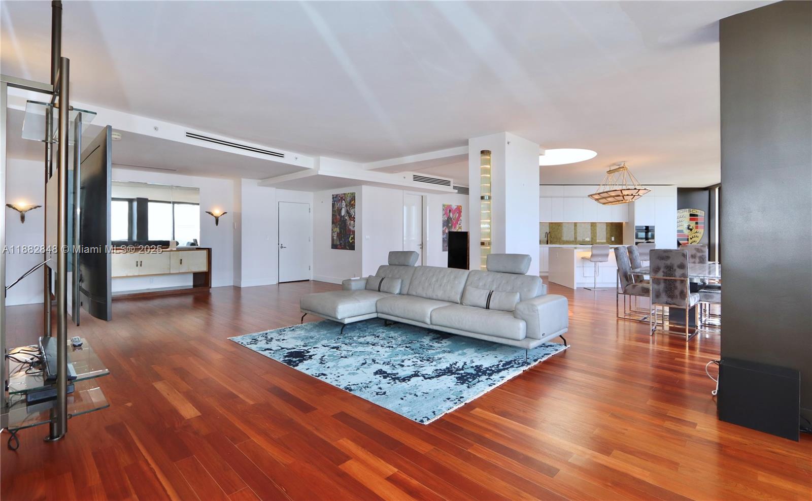 WILLIAMS ISLAND - Residential