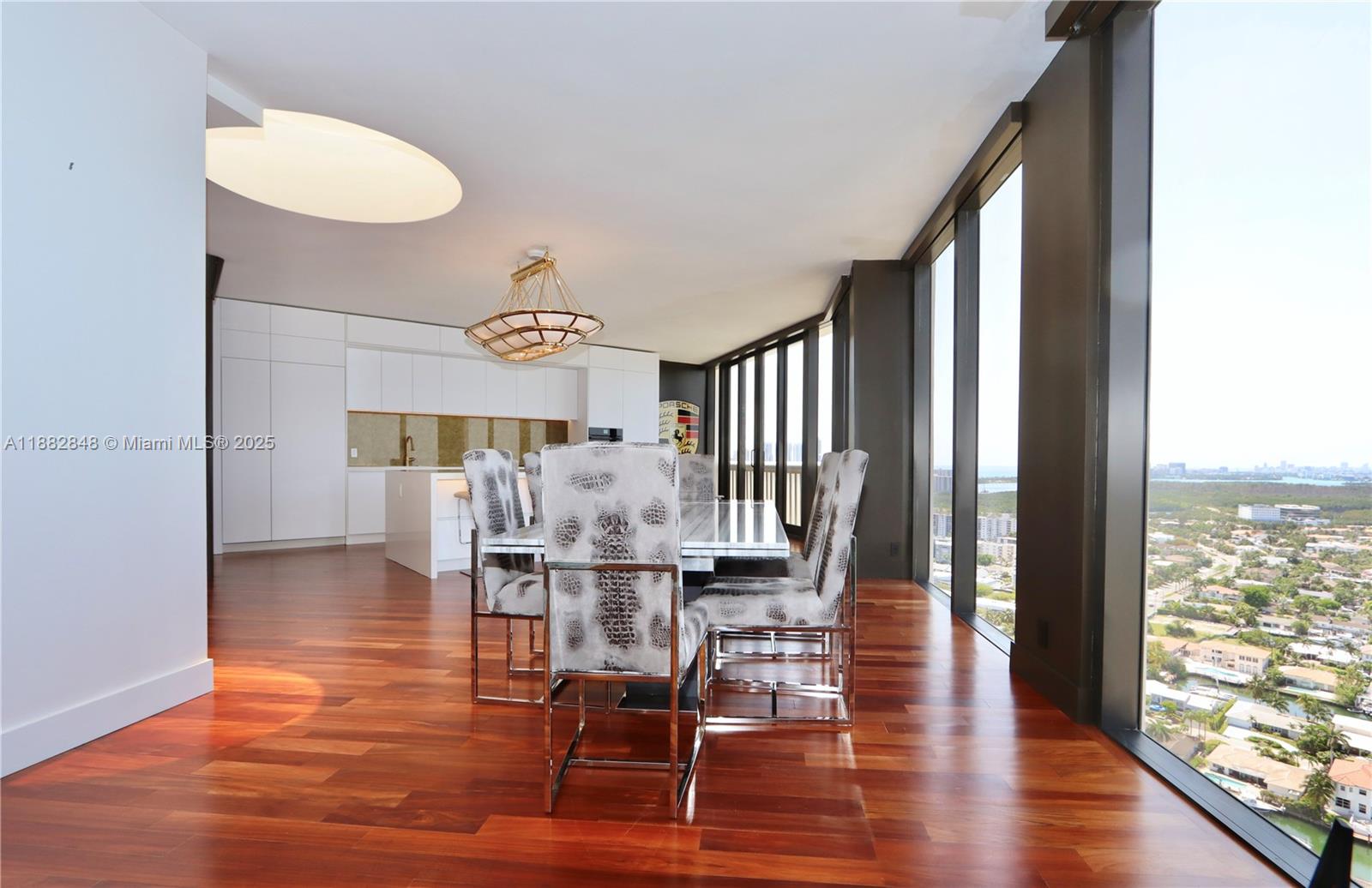 WILLIAMS ISLAND - Residential