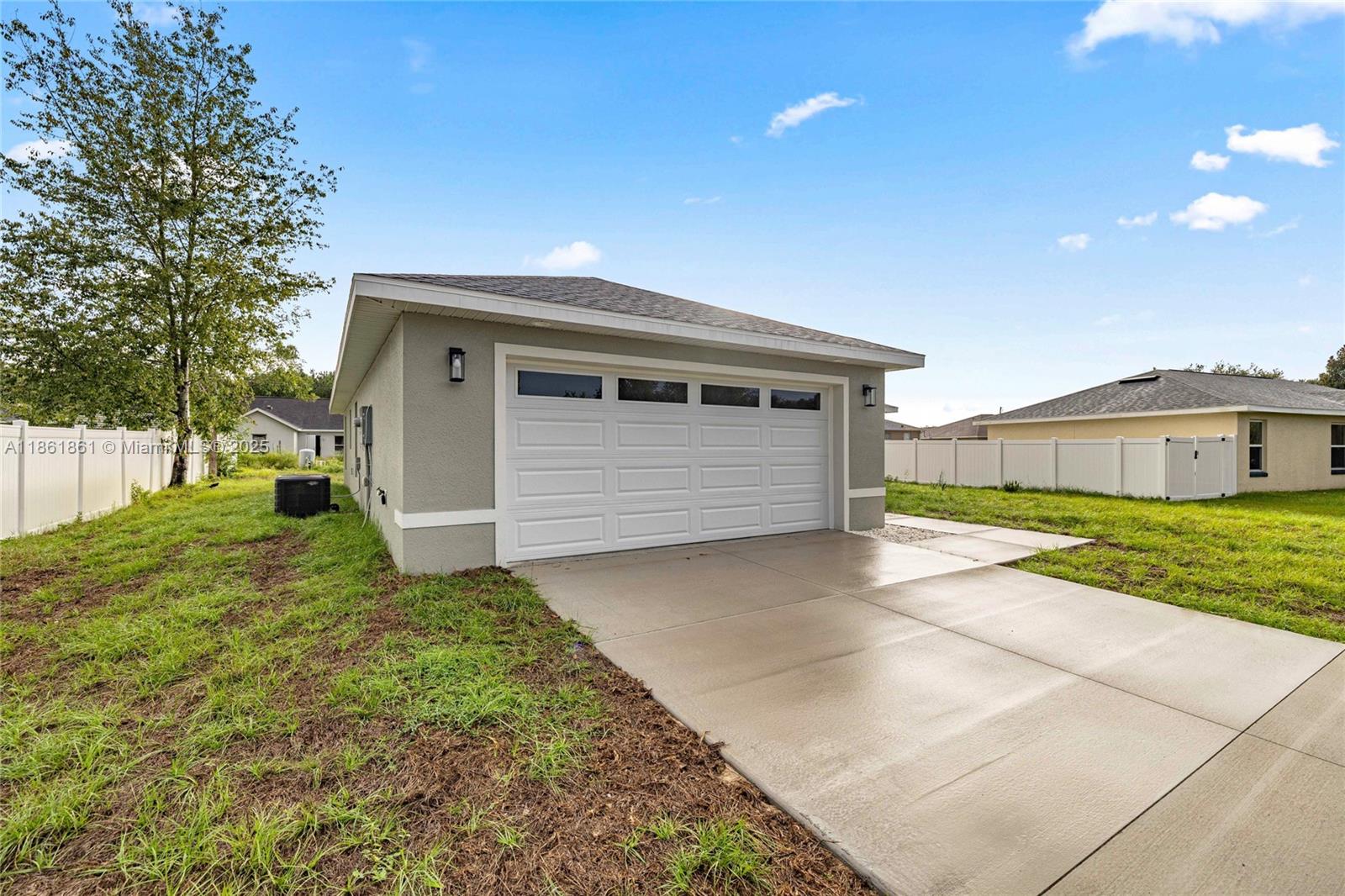 SILVER SPRINGS SHORES - Residential