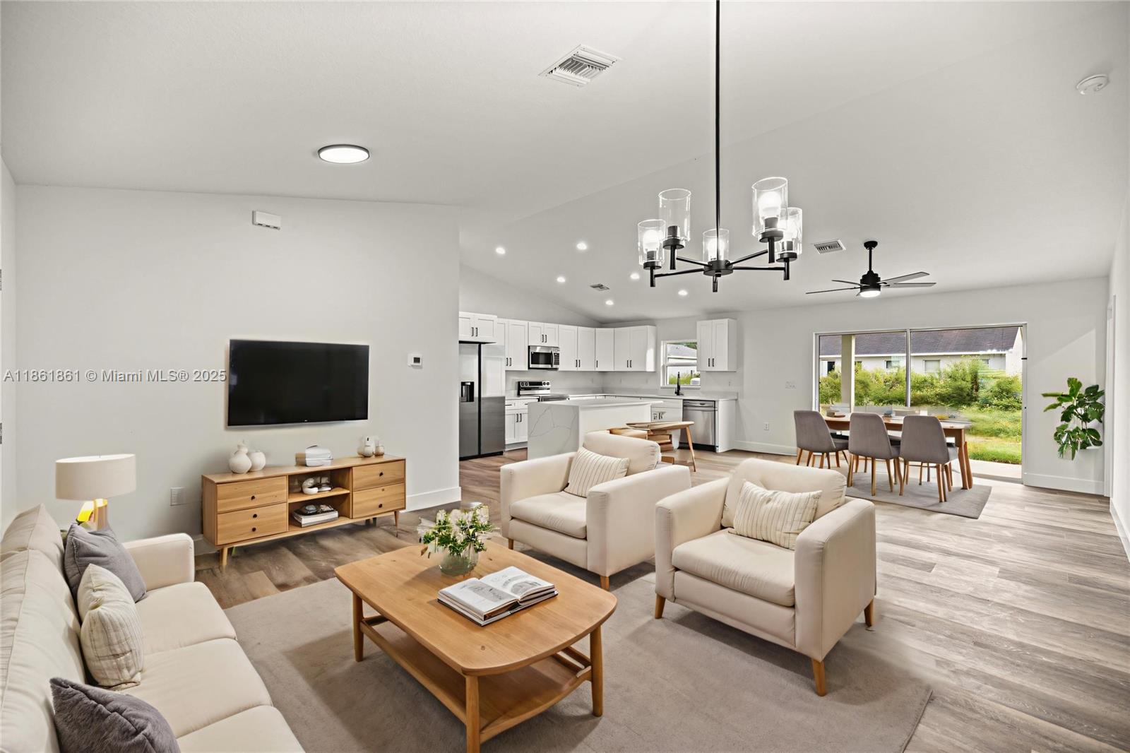 SILVER SPRINGS SHORES - Residential