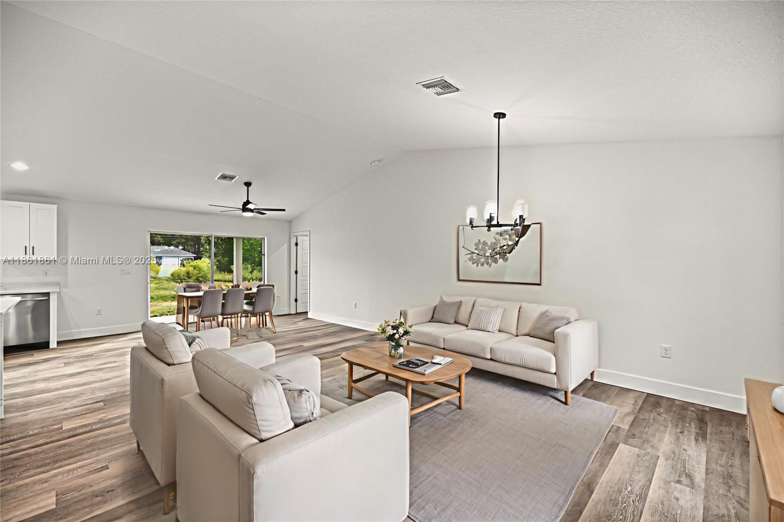 SILVER SPRINGS SHORES - Residential