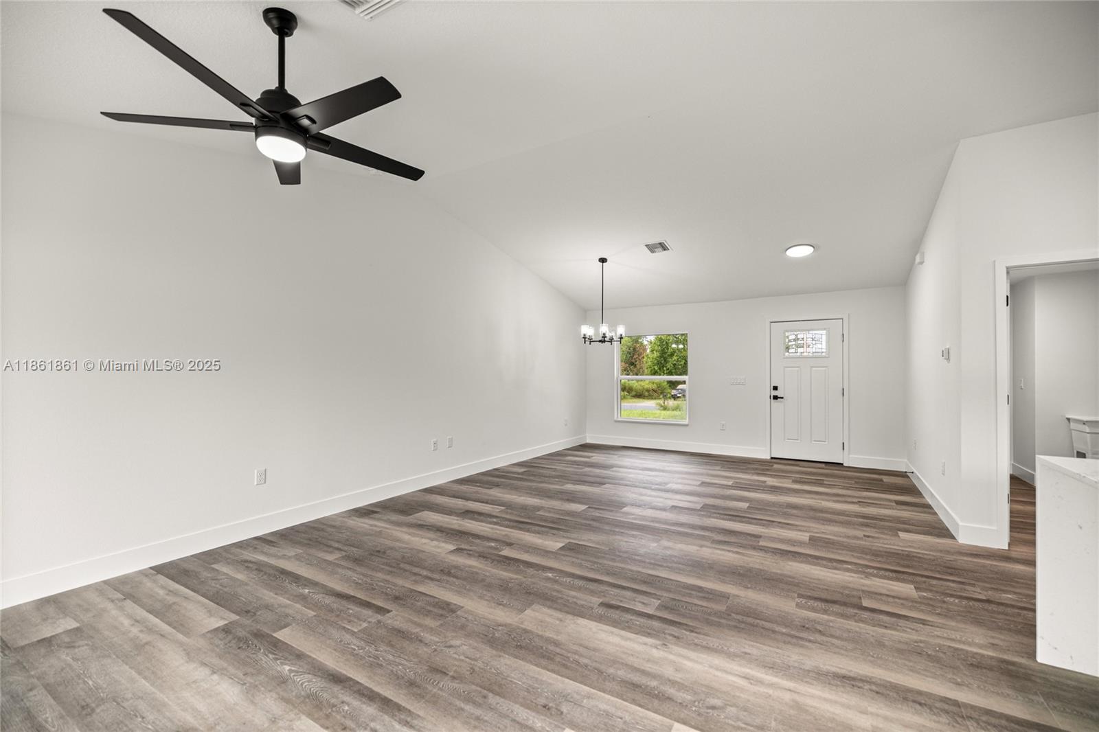 SILVER SPRINGS SHORES - Residential