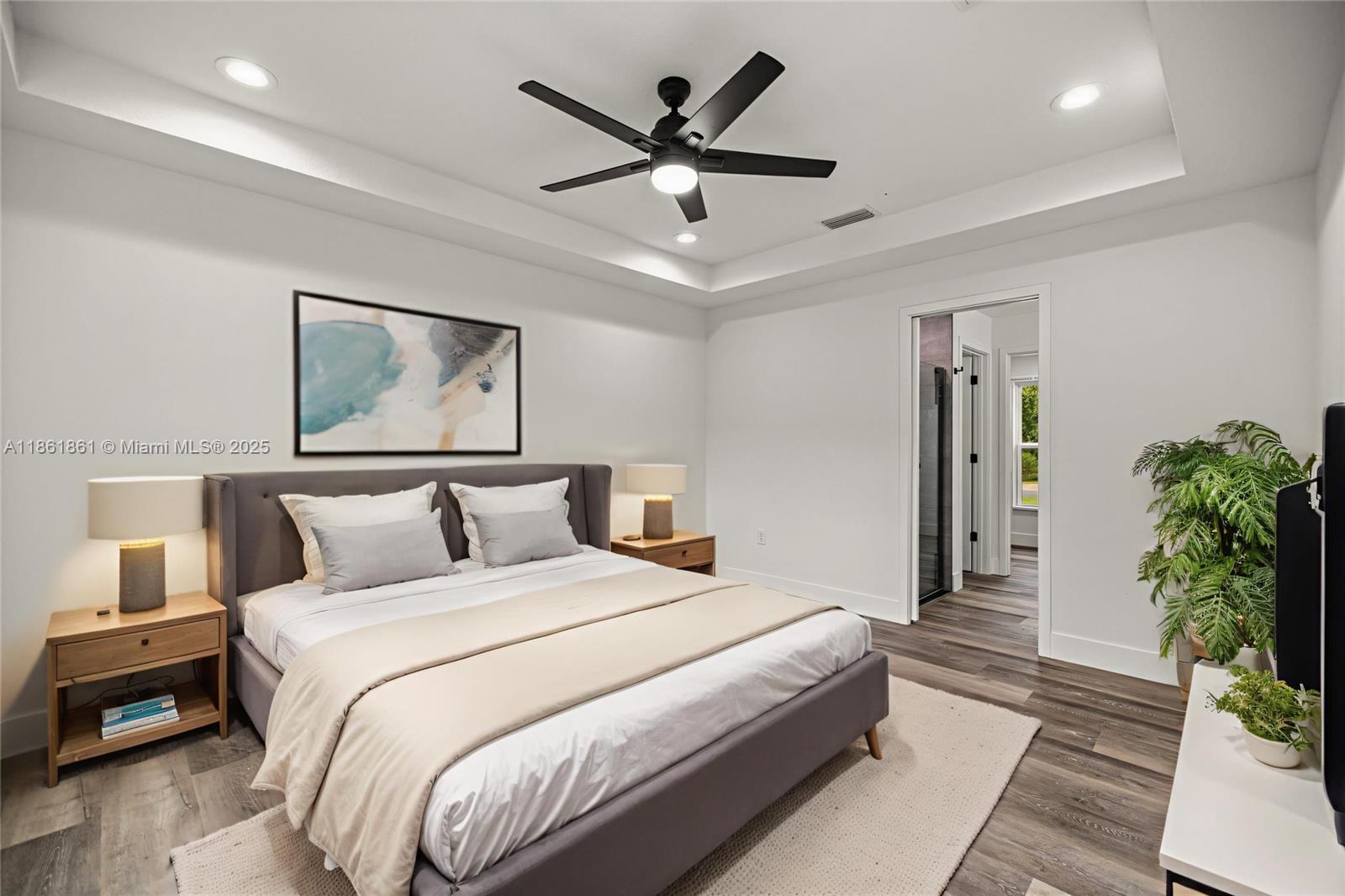 SILVER SPRINGS SHORES - Residential