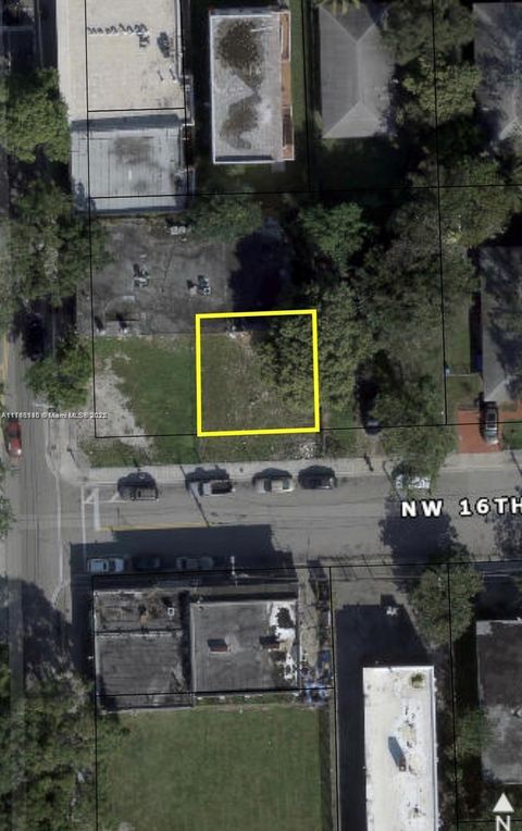 243 NW 16th Ter Miami FL 33136