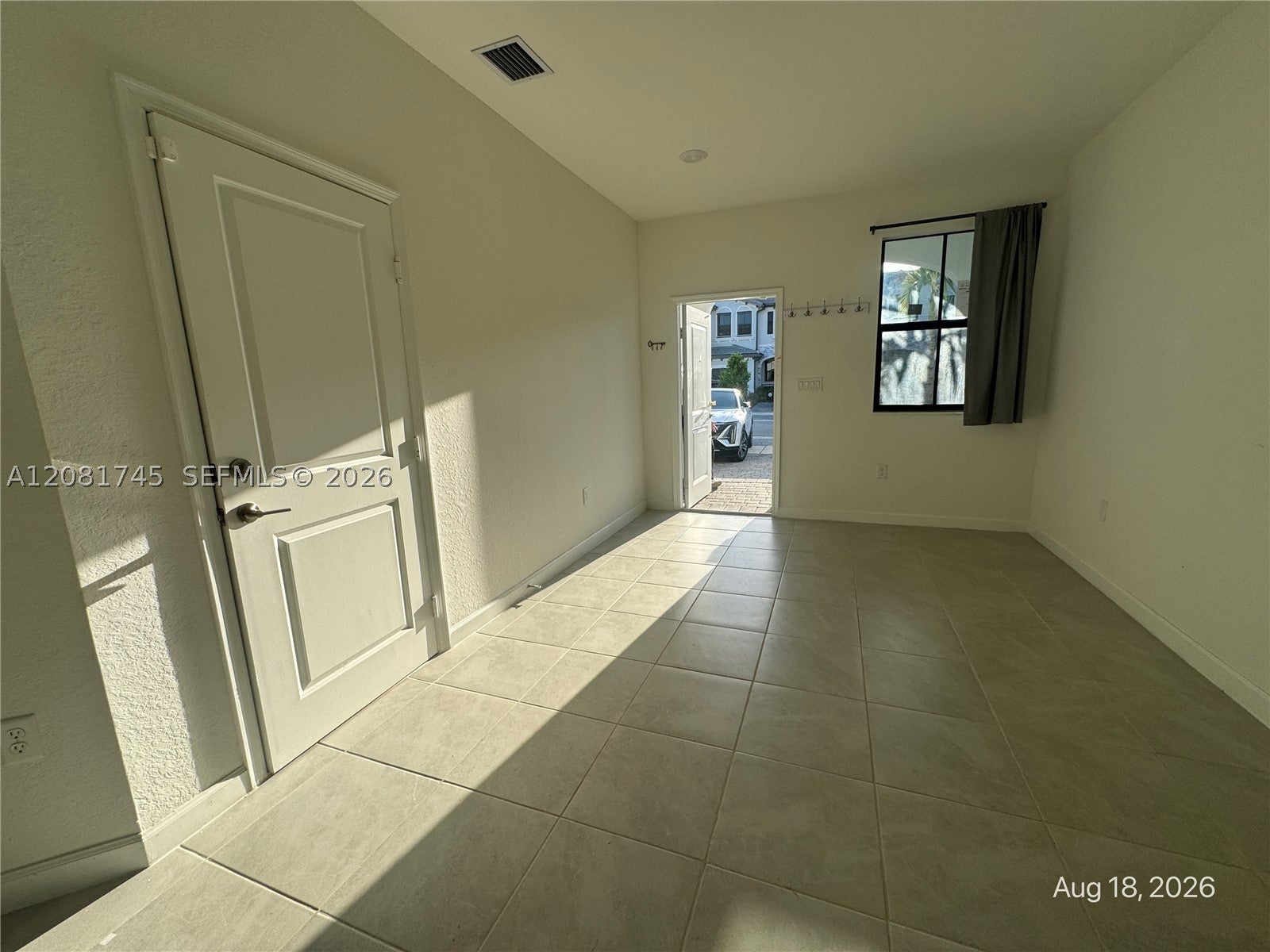 View photos, virtual tours, details... 28567 SW 134th Ave