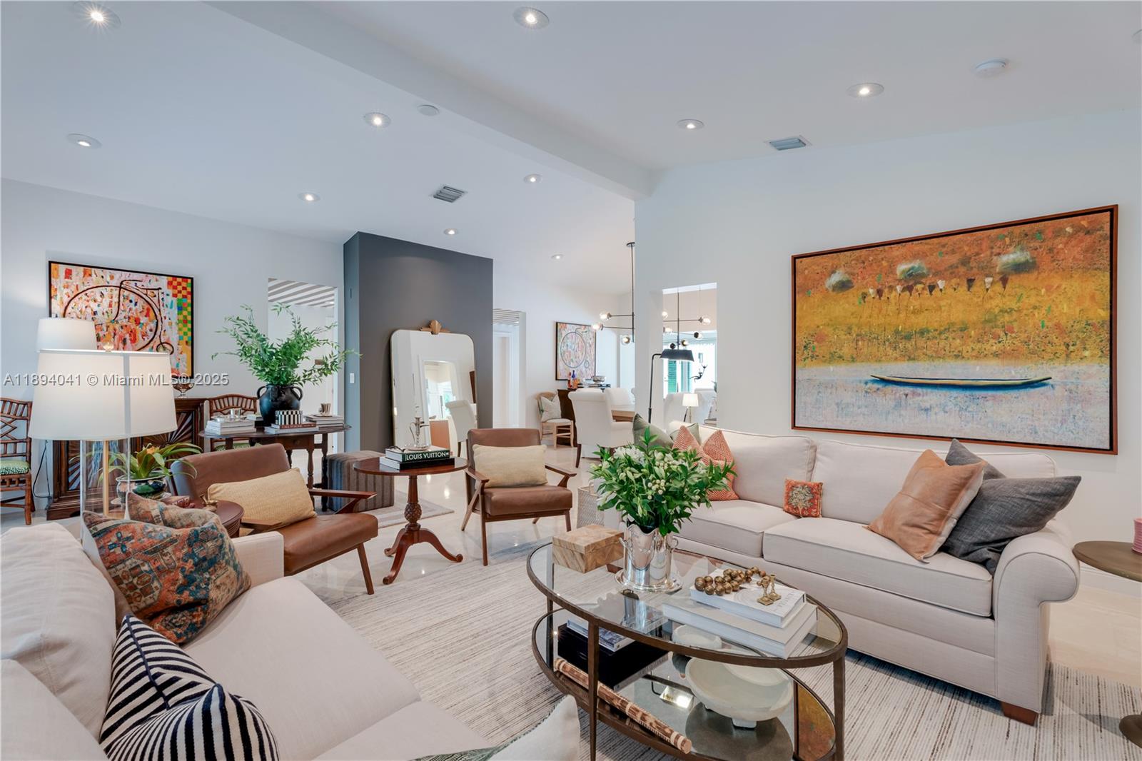 TOWN & RANCH ESTS - Residential