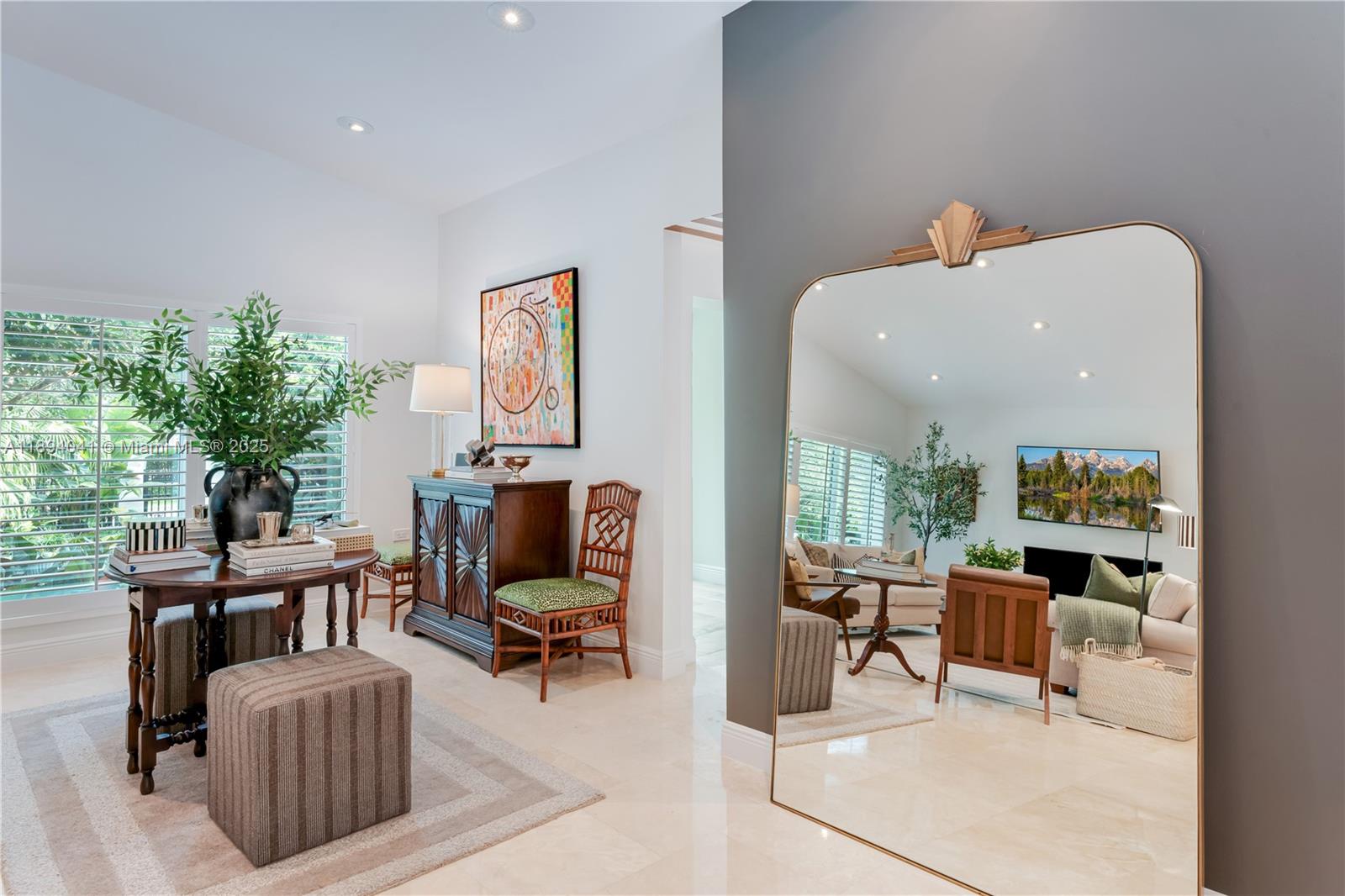 TOWN & RANCH ESTS - Residential