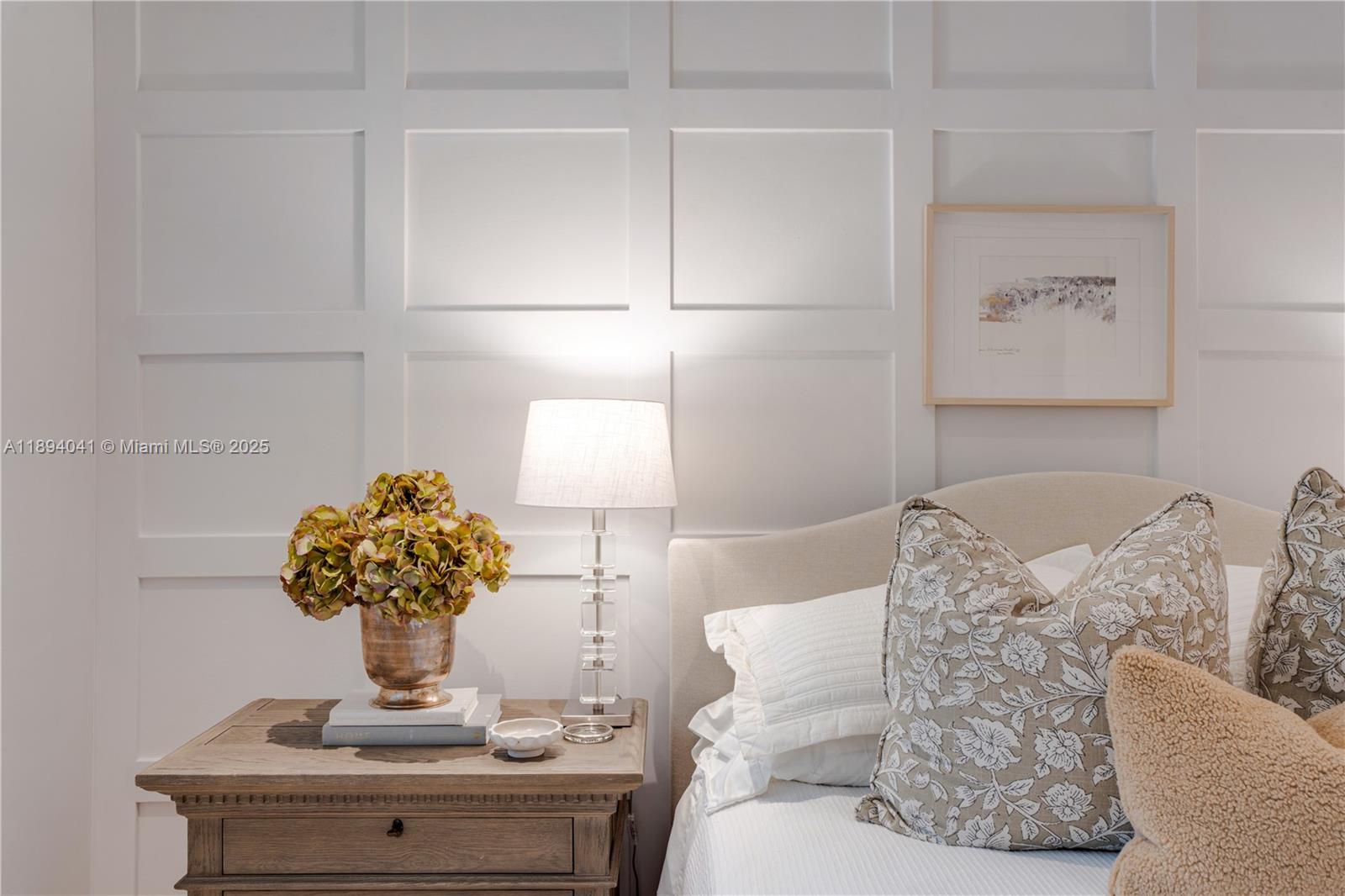 TOWN & RANCH ESTS - Residential