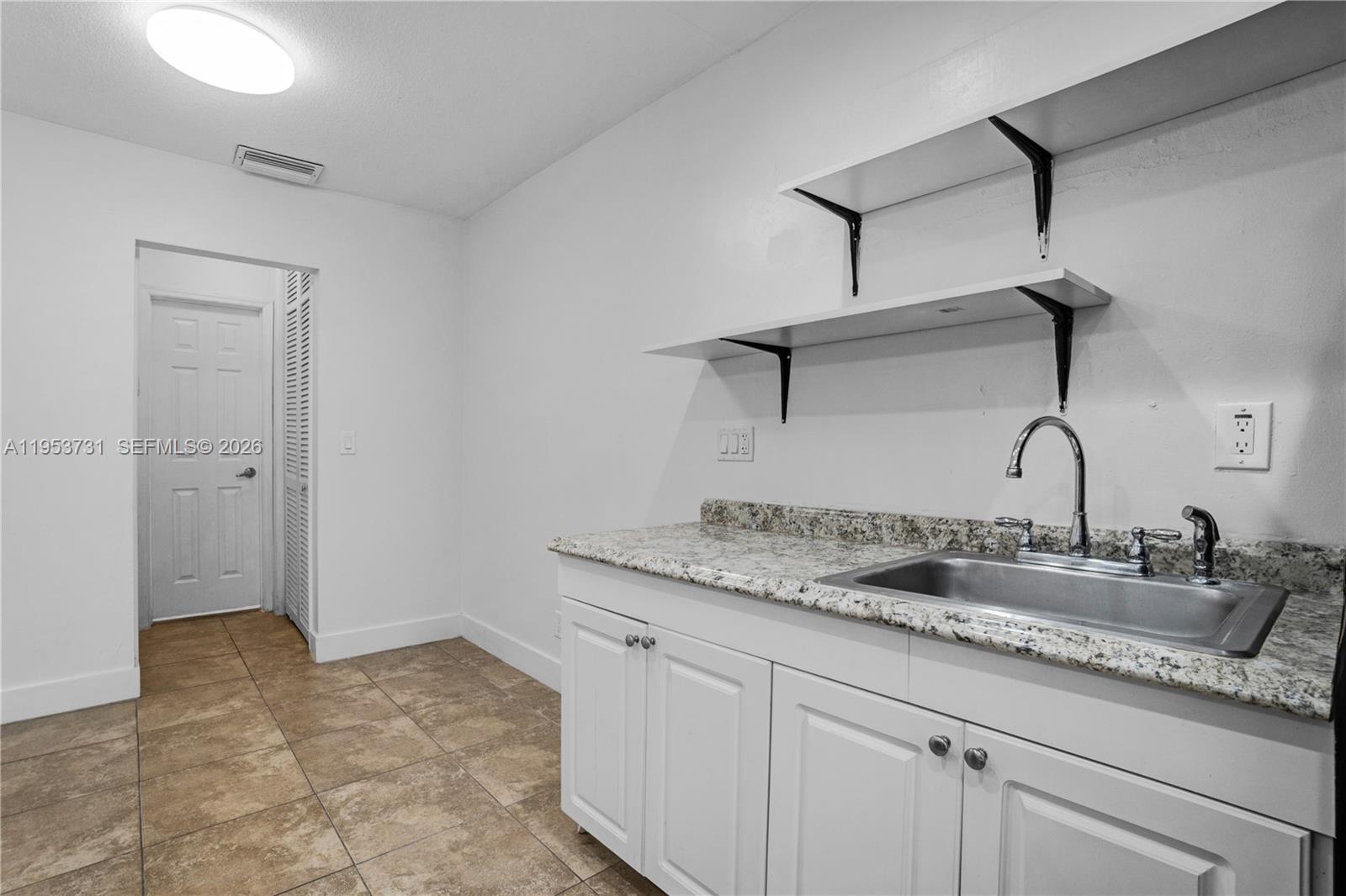 JACKSON ARMS APT CONDO - Residential