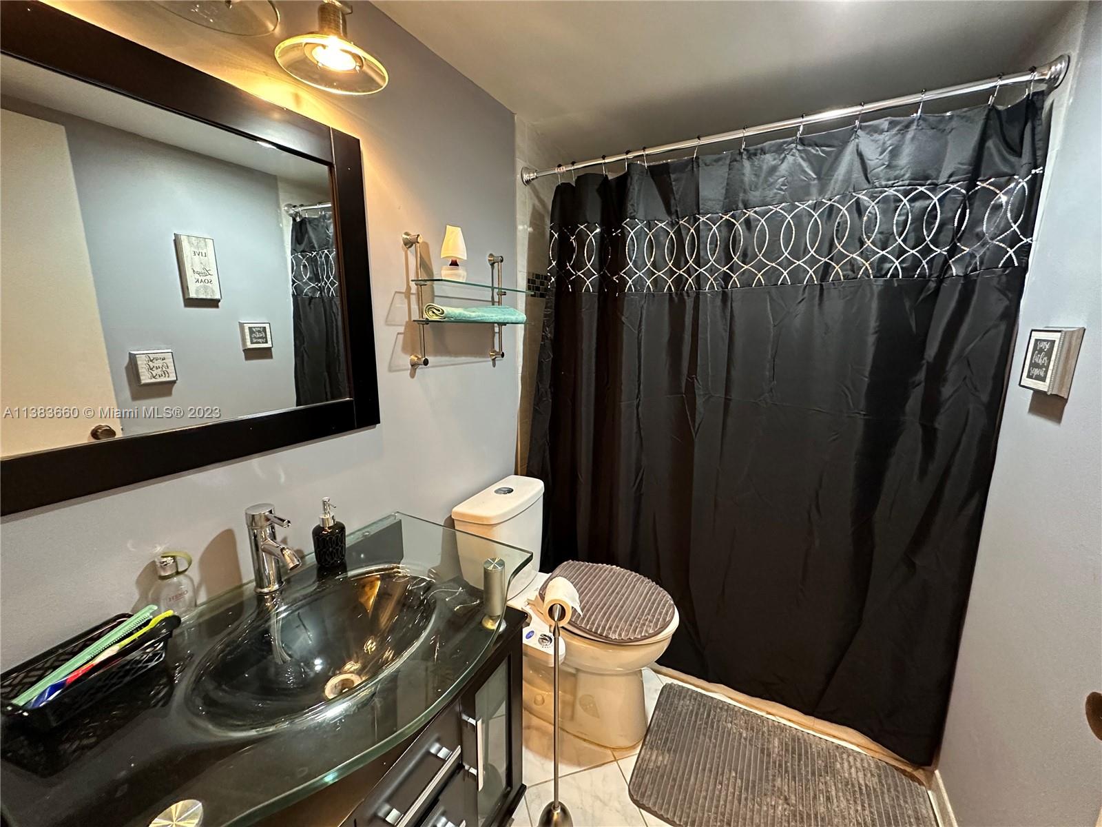 WATERGATE CONDOMINIUM NO - Residential Lease