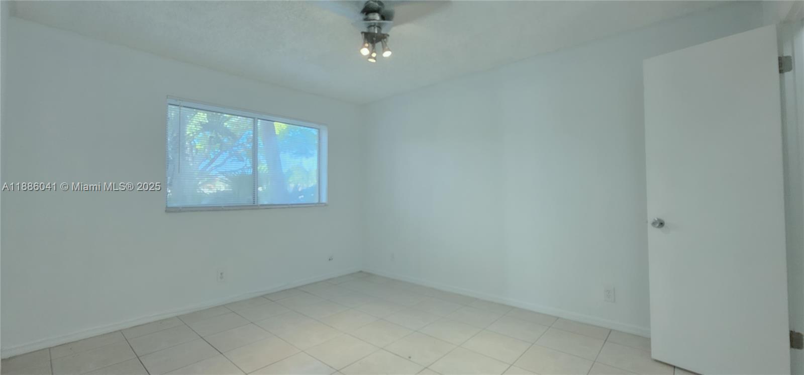 CORAL KEY CONDO - Residential