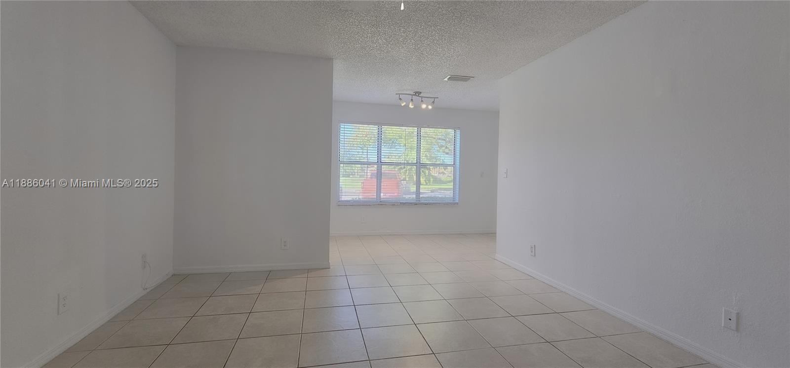 CORAL KEY CONDO - Residential