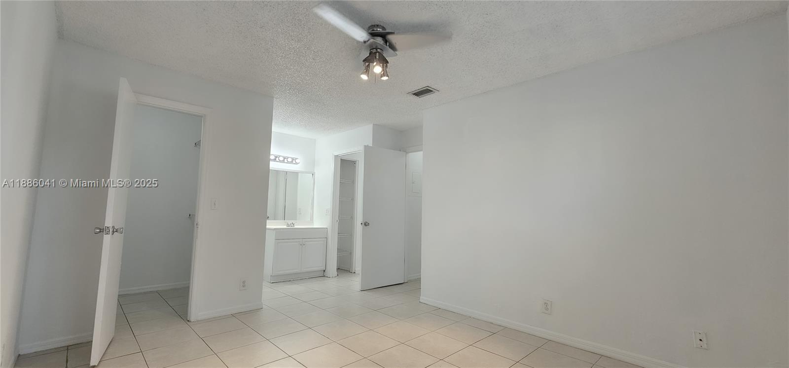 CORAL KEY CONDO - Residential