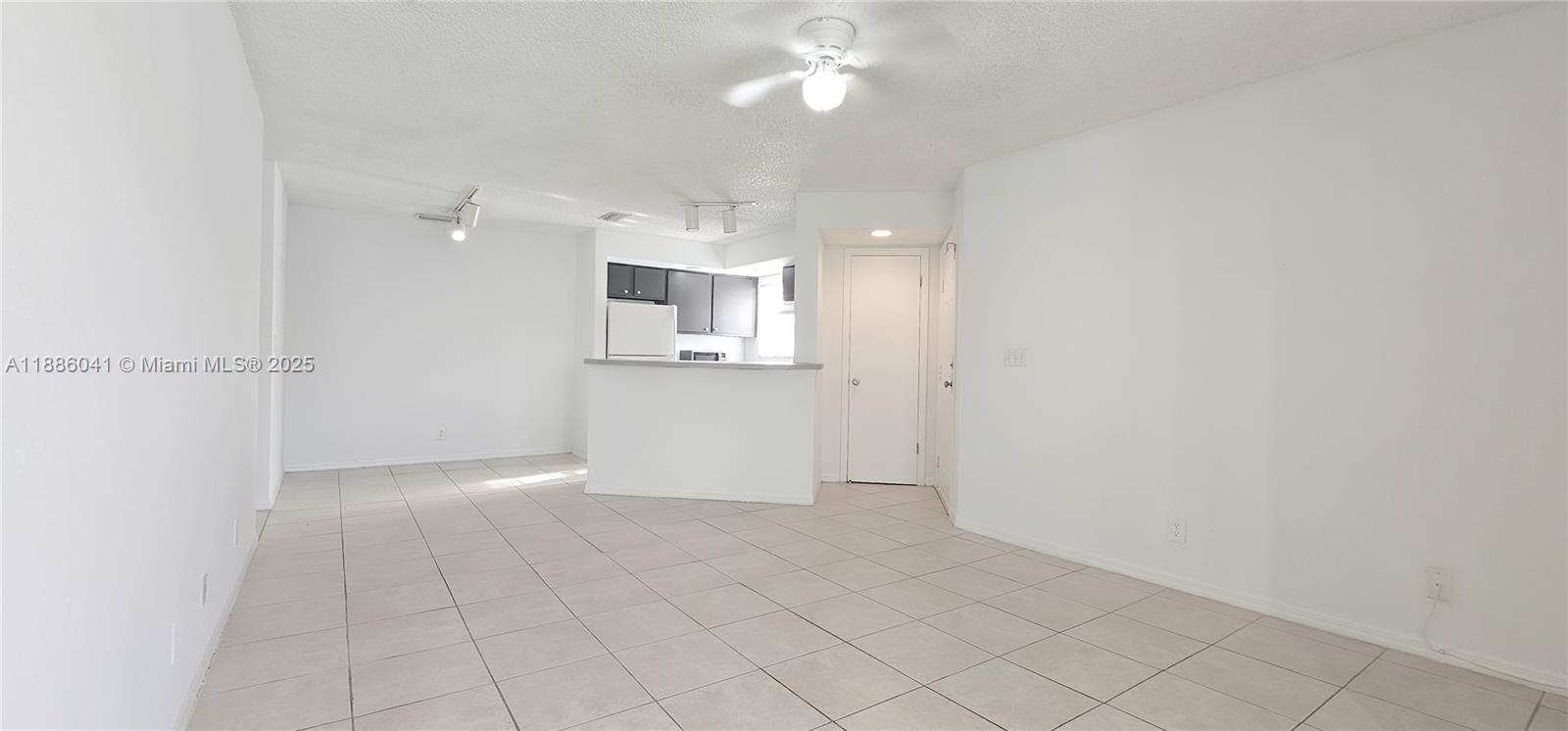 CORAL KEY CONDO - Residential