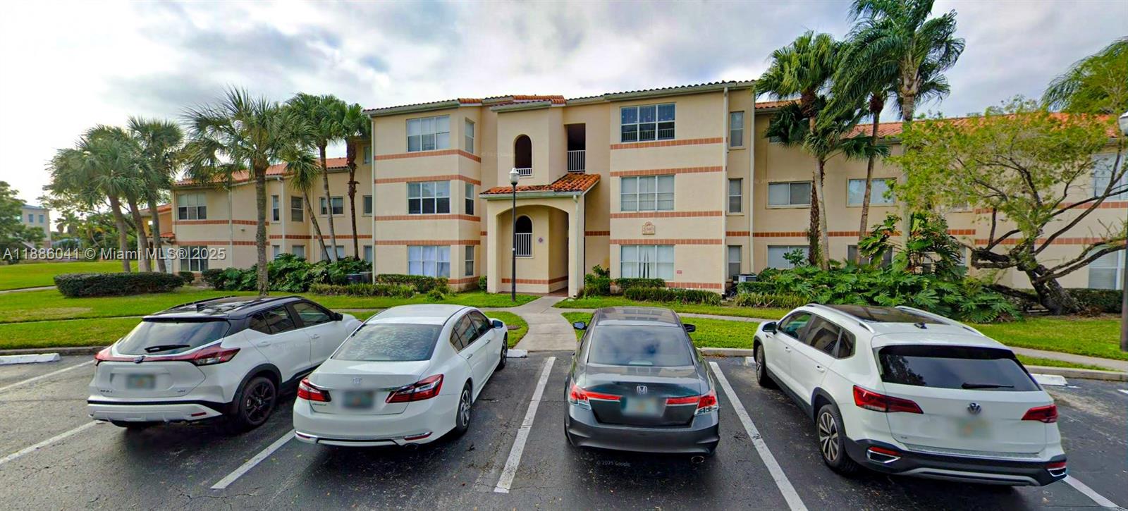 CORAL KEY CONDO - Residential