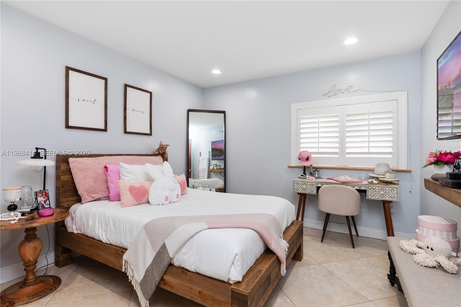 CALUSA CLUB ESTATES 4TH A - Residential