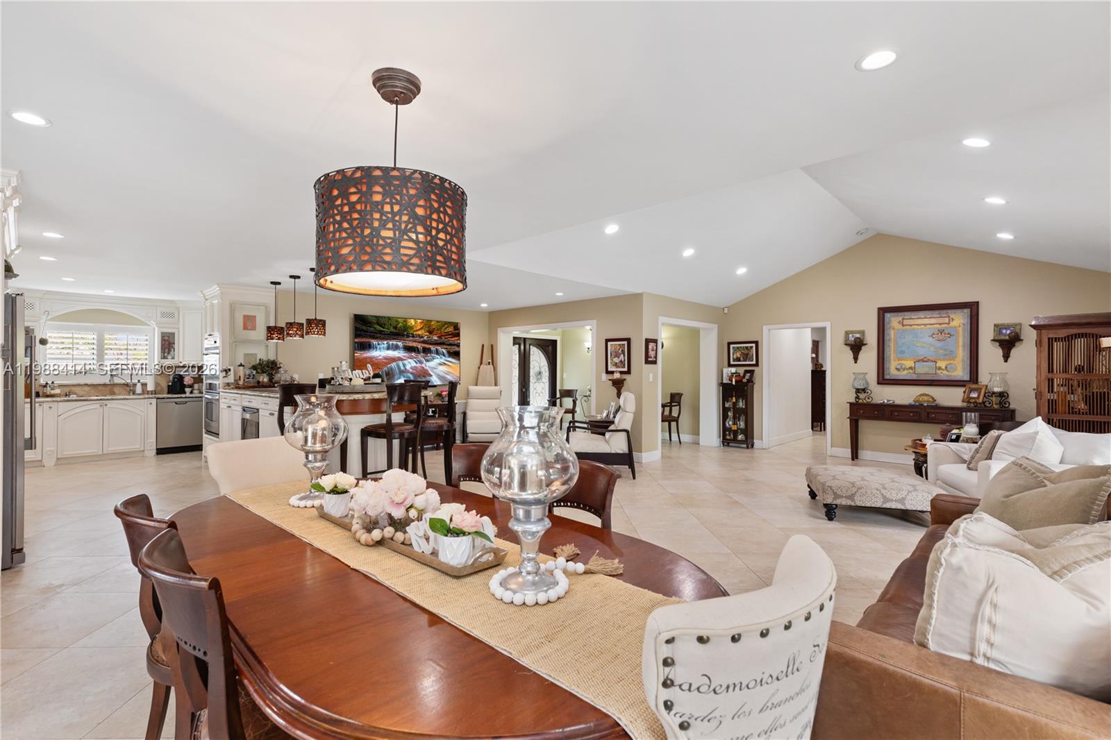 CALUSA CLUB ESTATES 4TH A - Residential