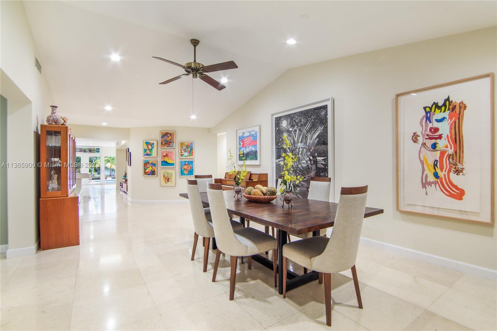 GOLDEN BEACH SEC F - Residential