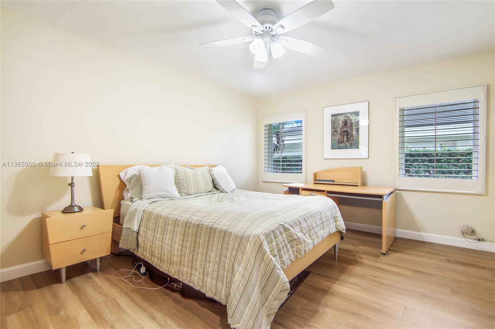 GOLDEN BEACH SEC F - Residential