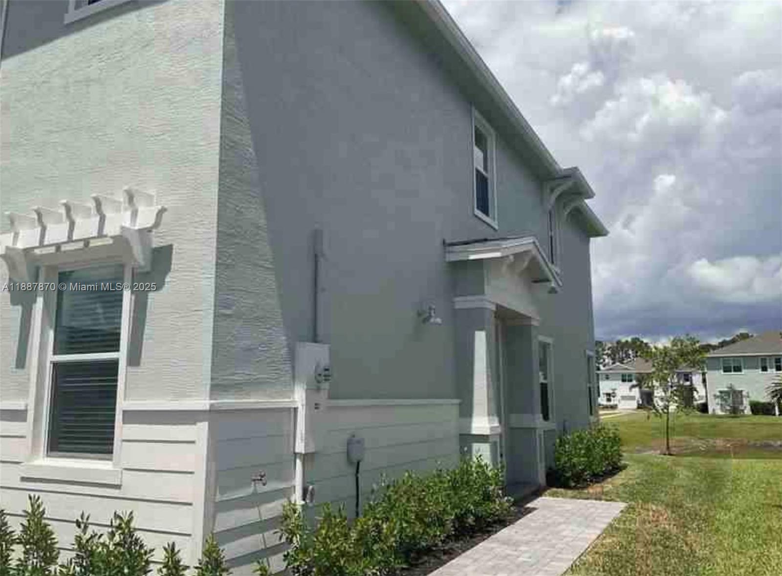 VERANDA PLAT NO. 9 - Residential Lease